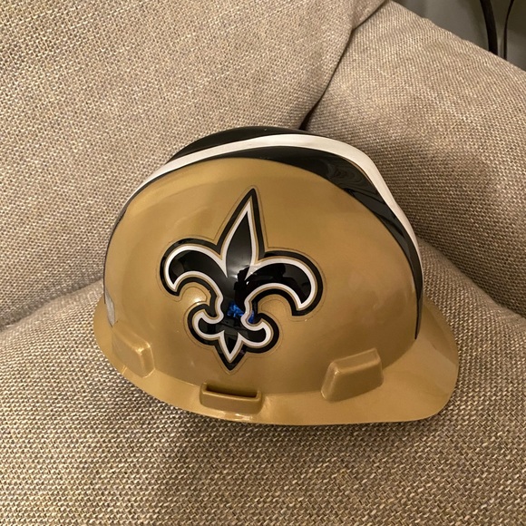 Saints Hardhat, great condition - Picture 2 of 9